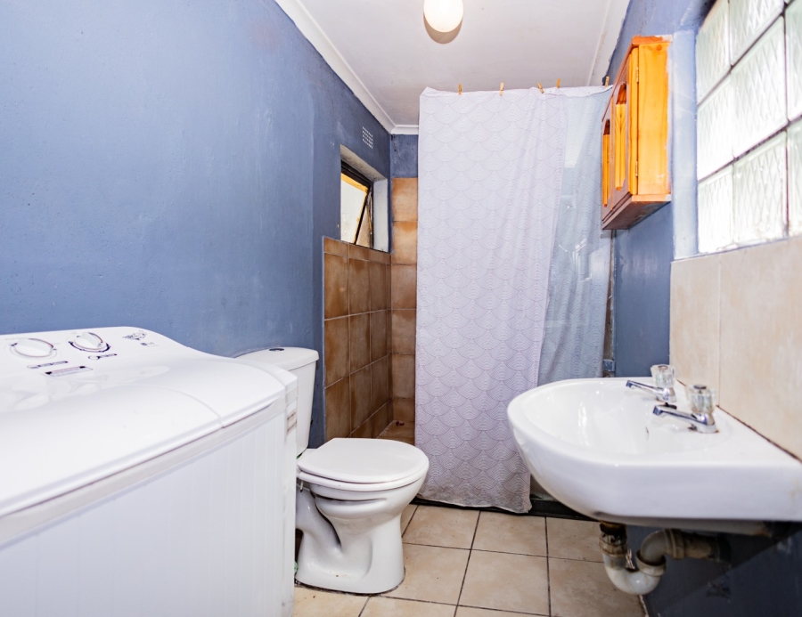 5 Bedroom Property for Sale in Parow Valley Western Cape